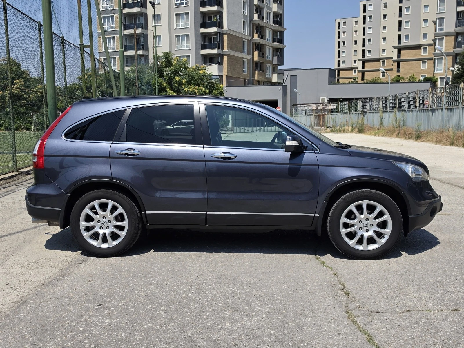 Honda Cr-v 2.0i-VTEC 4x4 Distronic TUV 2027г Собственик 1936г, снимка 4 - Автомобили и джипове - 55798015