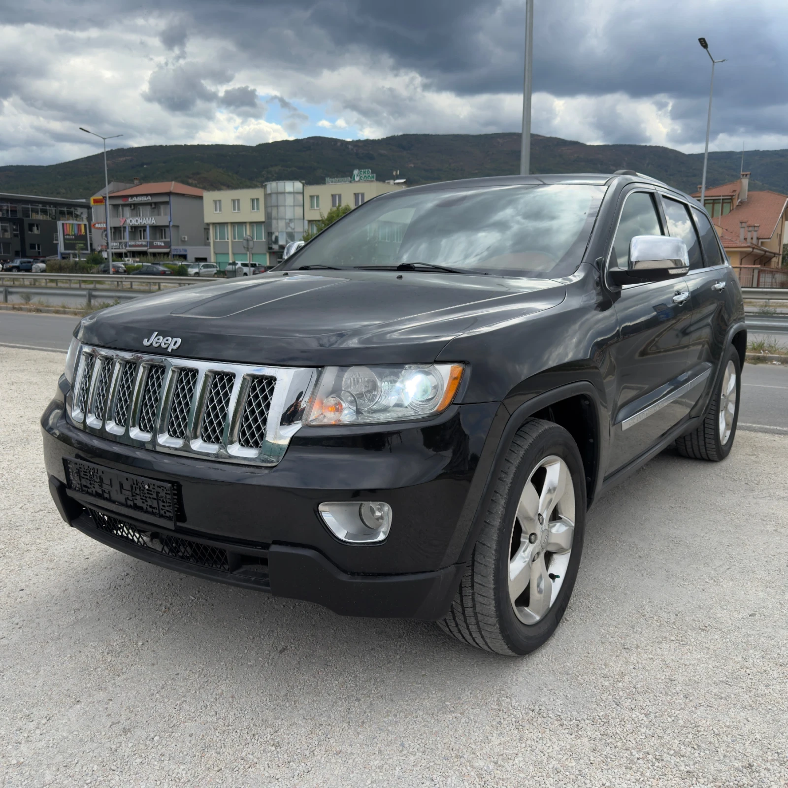 Jeep Grand cherokee 5.7i HEMI * DISTRONIC* * PANORAMA* 