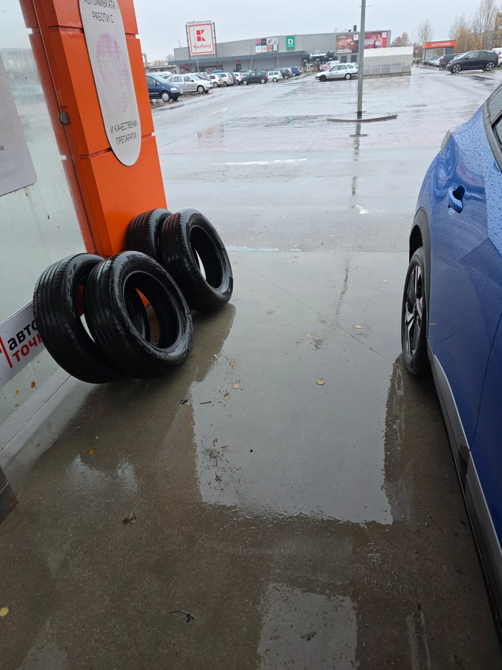 Гуми Летни 215/60R17, снимка 5 - Гуми и джанти - 54402676