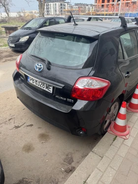 Toyota Auris 1.8 hibrid, снимка 4