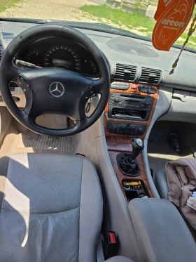 Mercedes-Benz 220 - 1700 € / 3324.91 лв. - 96249232 4