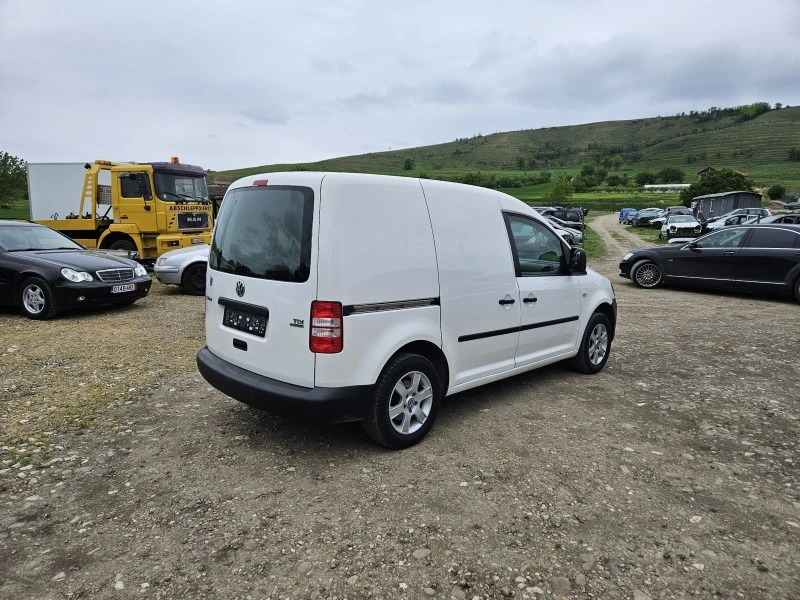 VW Caddy 1.6 TDI , снимка 5 - Автомобили и джипове - 45408554