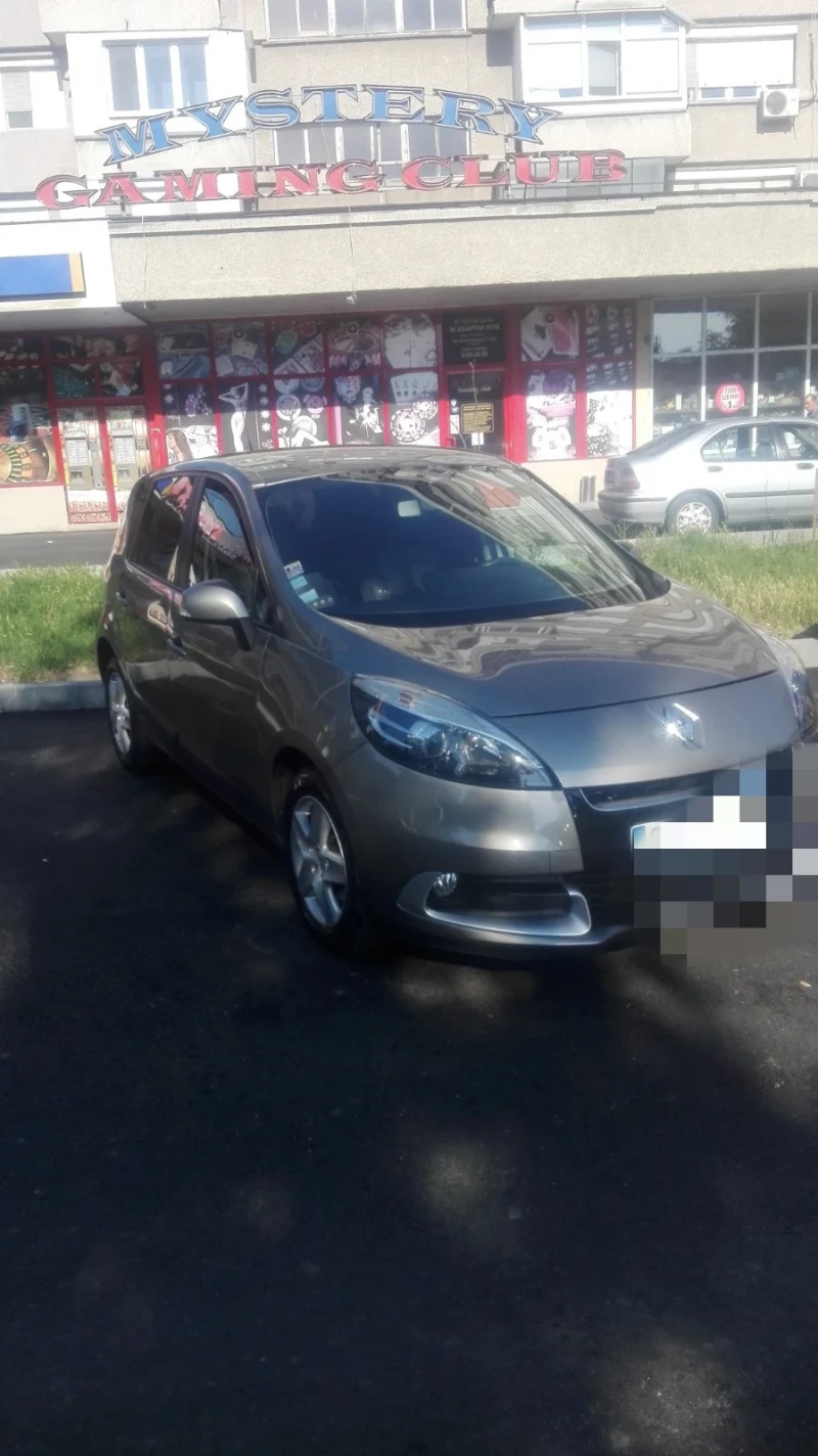 Renault Scenic, снимка 1 - Автомобили и джипове - 48220388