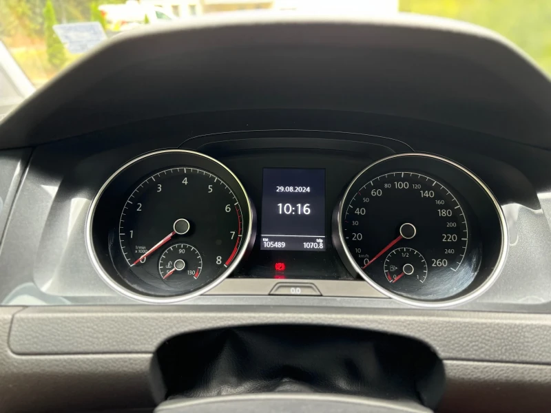 VW Golf 1.4TSI, снимка 9 - Автомобили и джипове - 47617520