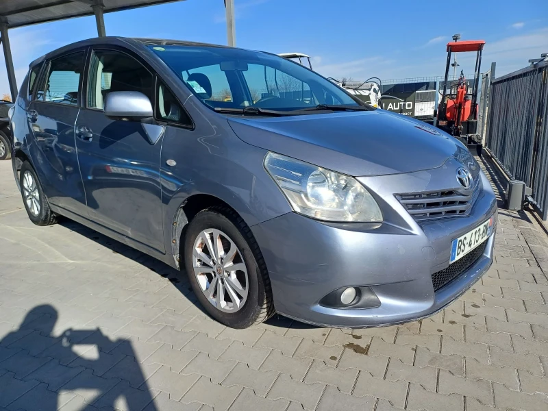 Toyota Verso 2.0* * * d4d* * , снимка 6 - Автомобили и джипове - 47840075