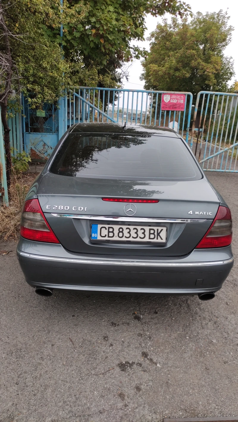 Mercedes-Benz E 280 4matic, снимка 3 - Автомобили и джипове - 47903738