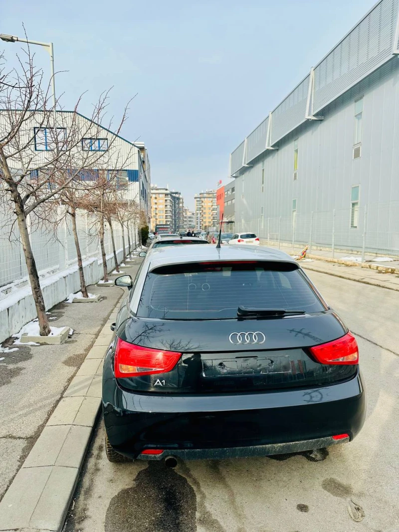 Audi A1 Sportback TFSI, снимка 4 - Автомобили и джипове - 48765678