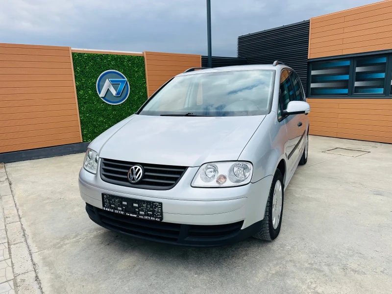 VW Touran 1.9TDI/Navi/6-скорости, снимка 1 - Автомобили и джипове - 48954914