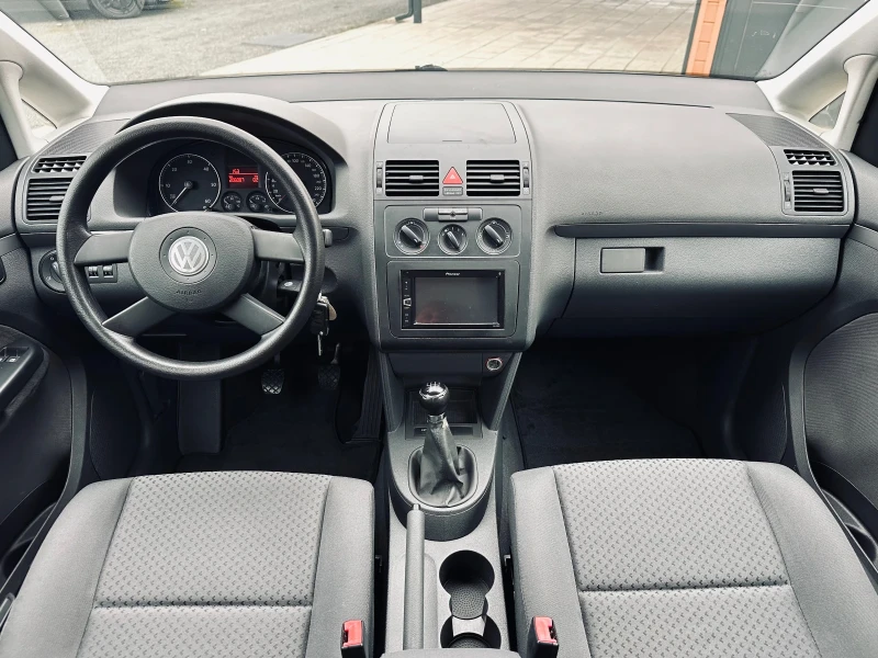 VW Touran 1.9TDI/Navi/6-скорости, снимка 12 - Автомобили и джипове - 48954914