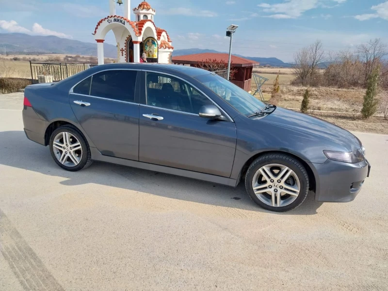 Honda Accord 2.2 i-CTDI, снимка 9 - Автомобили и джипове - 49195591