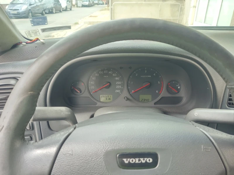Volvo S40 1.9. 115kc., снимка 7 - Автомобили и джипове - 52105243