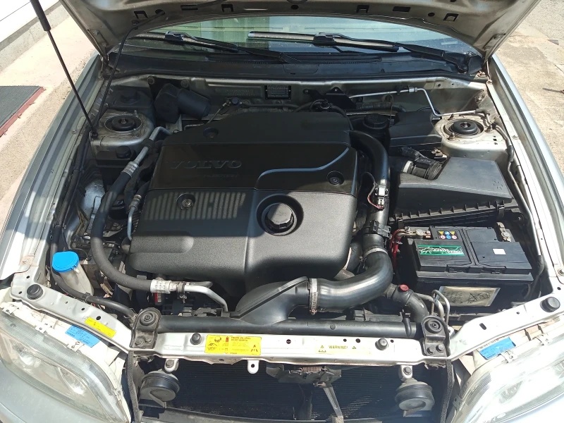 Volvo S40 1.9. 115kc., снимка 6 - Автомобили и джипове - 52105243