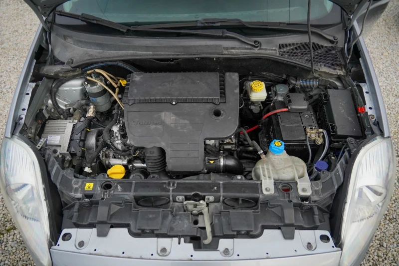 Fiat Punto 1.3JTD ITALIA ЛИЗИНГ, снимка 13 - Автомобили и джипове - 52575225