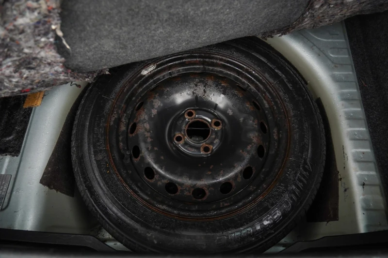 Fiat Punto 1.3JTD ITALIA ЛИЗИНГ, снимка 15 - Автомобили и джипове - 52575225