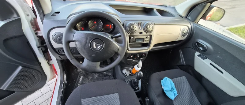 Dacia Dokker, снимка 4 - Автомобили и джипове - 52804701