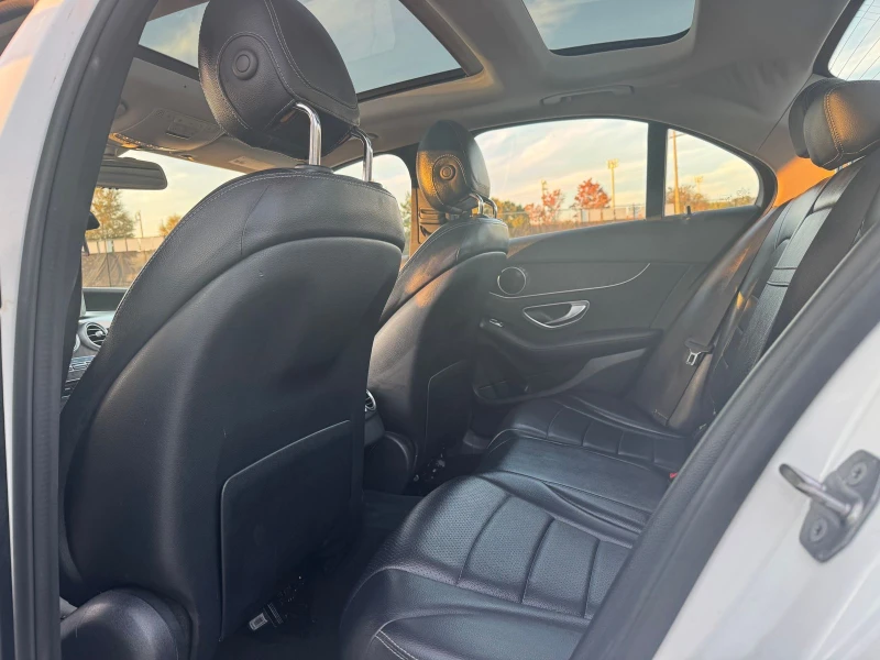 Mercedes-Benz C 300, снимка 10 - Автомобили и джипове - 53038679