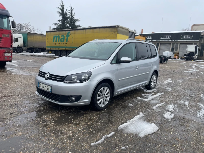 VW Touran  2.0TDI 140кс HIGHLINE* НАВИГАЦИЯ* ПОДГРЕВ* , снимка 2 - Автомобили и джипове - 53078266