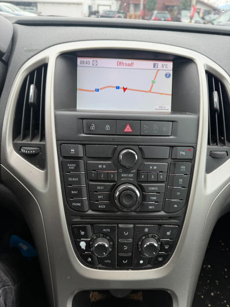 Opel Astra 1.7CDTI NAVI/KAMERA EURO 5, снимка 12 - Автомобили и джипове - 53560295