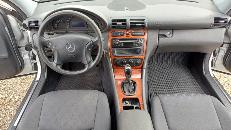 Mercedes-Benz C 220 CDI 162 000km, снимка 10 - Автомобили и джипове - 53580446