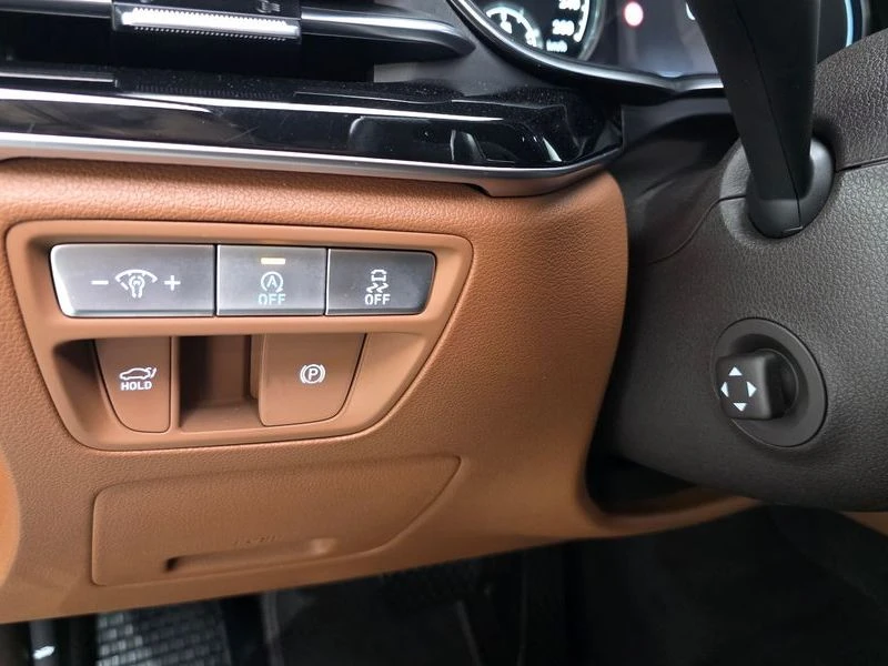 Genesis G80 КРАЙНА ЦЕНА: 23963 EUR !!!РЕАЛНА КРАЙНА ЦЕНА!!!, снимка 17 - Автомобили и джипове - 55967992