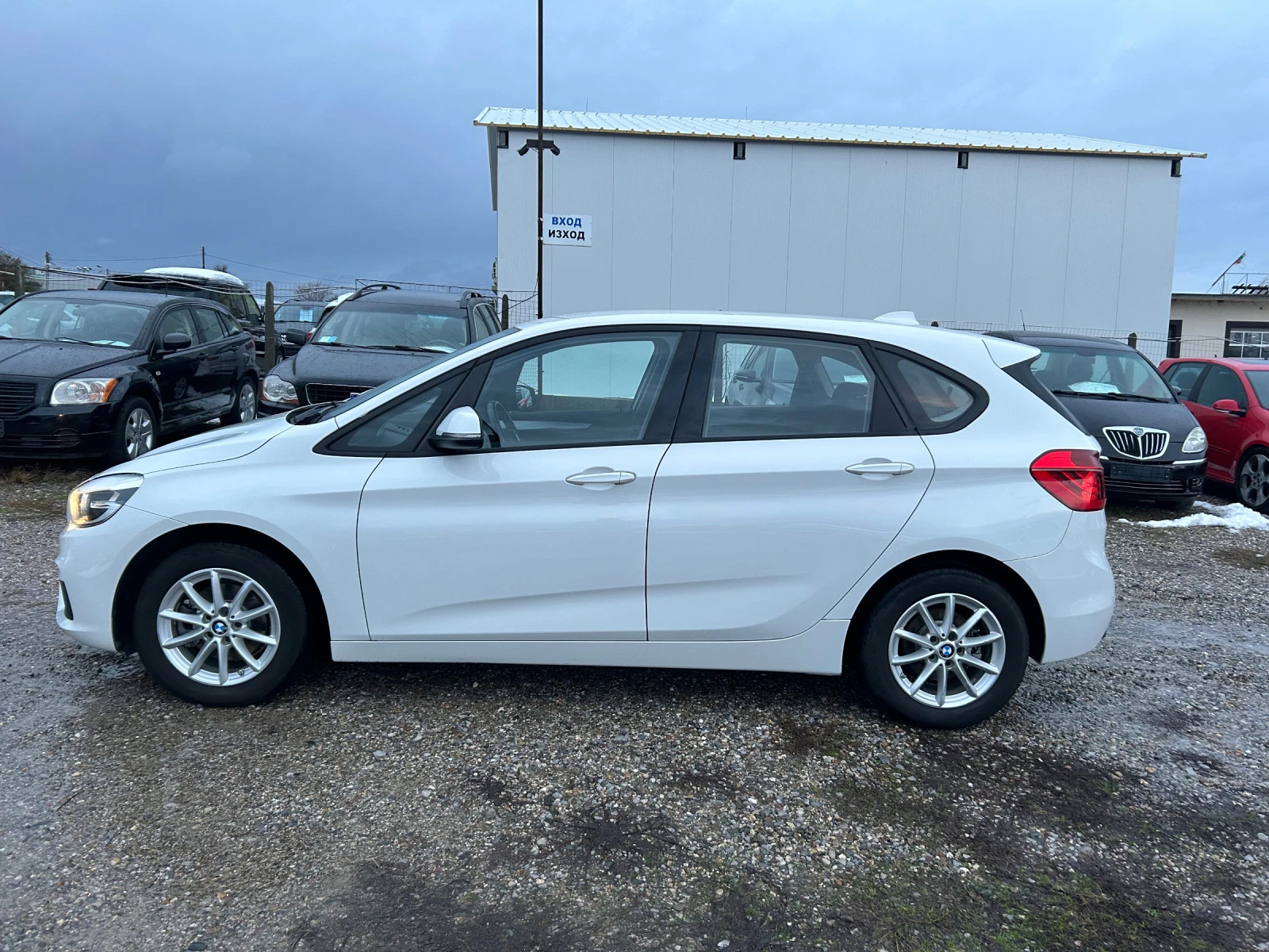 BMW 216 1.5dizel euro6 PERFEKT - изображение 8