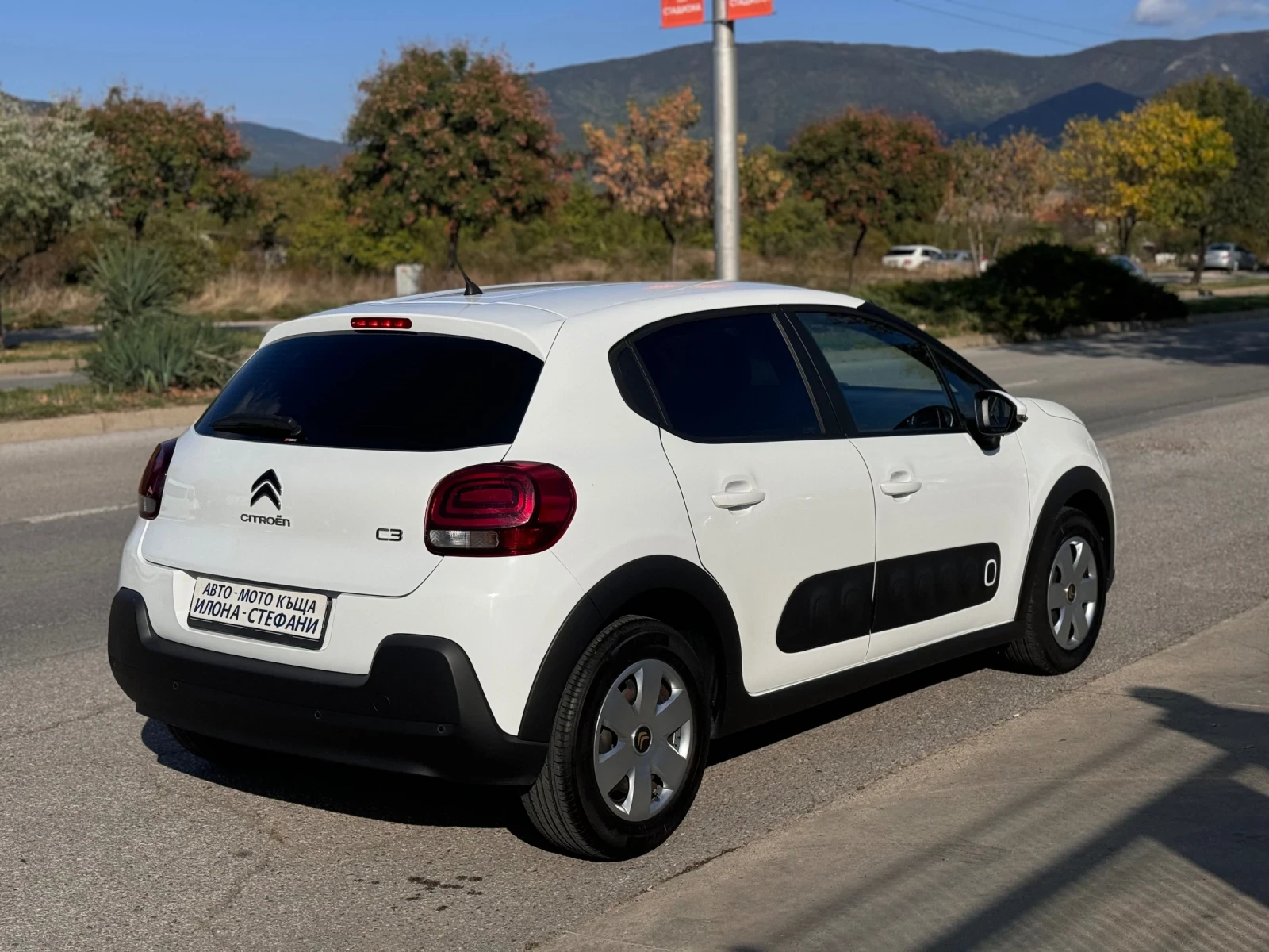 Citroen C3 1.2i 68ps * 70хил.км* ПЕРФЕКТЕН - изображение 5