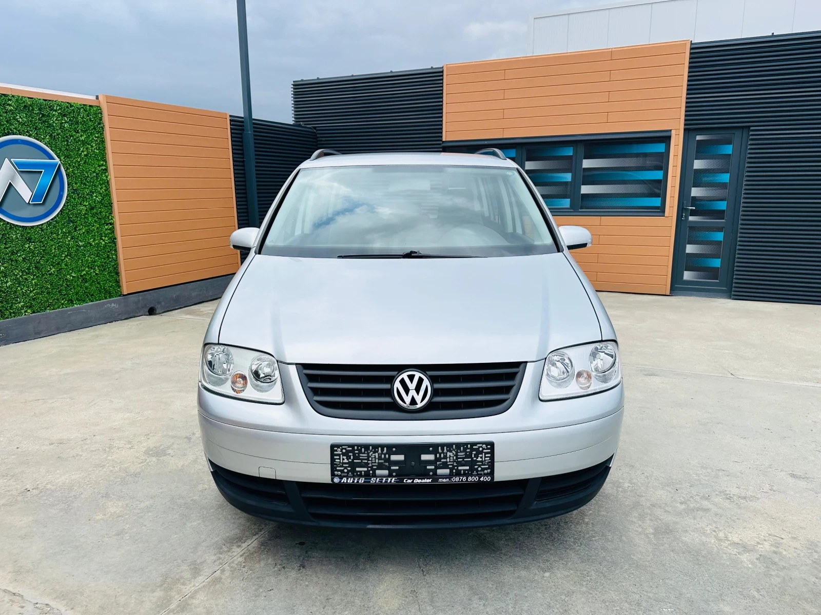 VW Touran 1.9TDI/Navi/6-скорости - изображение 2