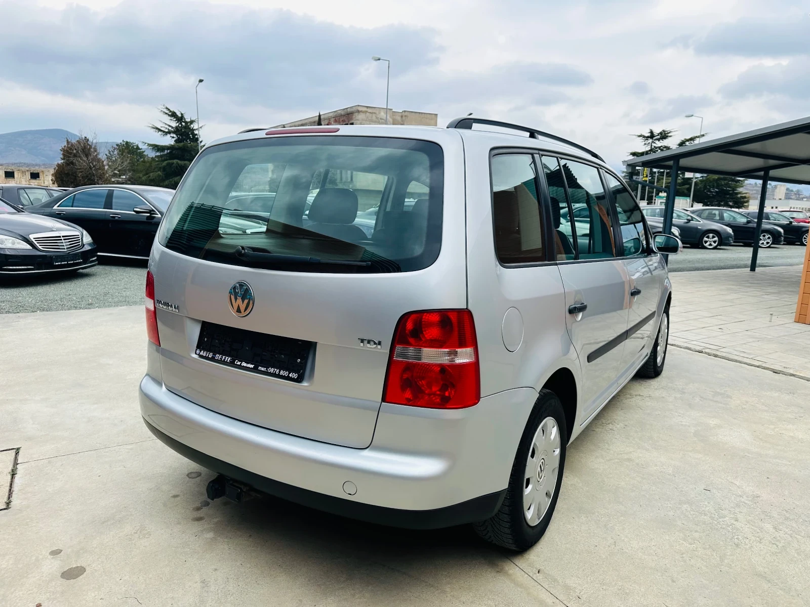 VW Touran 1.9TDI/Navi/6-скорости - изображение 5