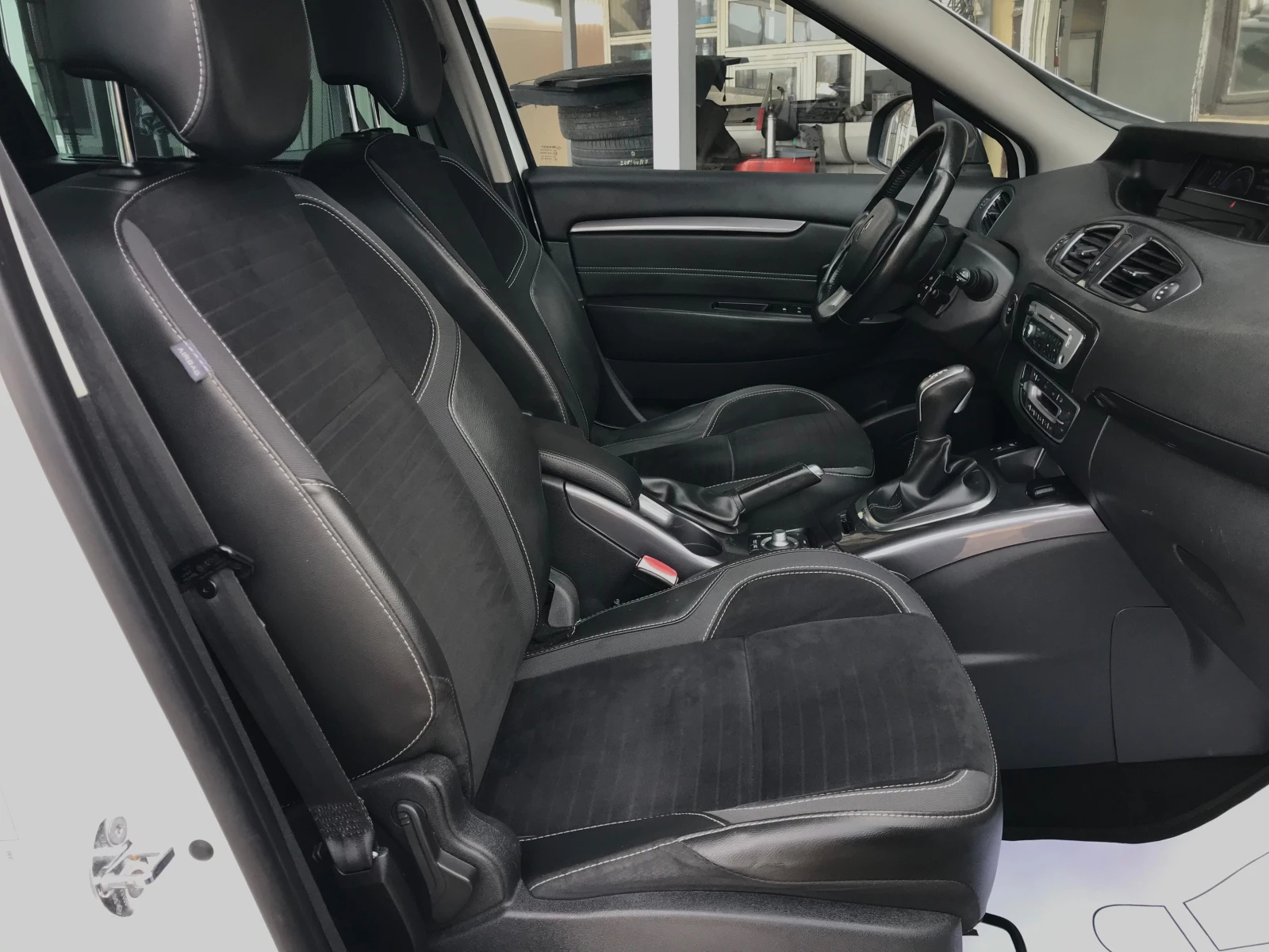 Renault Scenic 1.5d.-X-MOD-CROSS-AUTOM., снимка 10 - Автомобили и джипове - 49281690