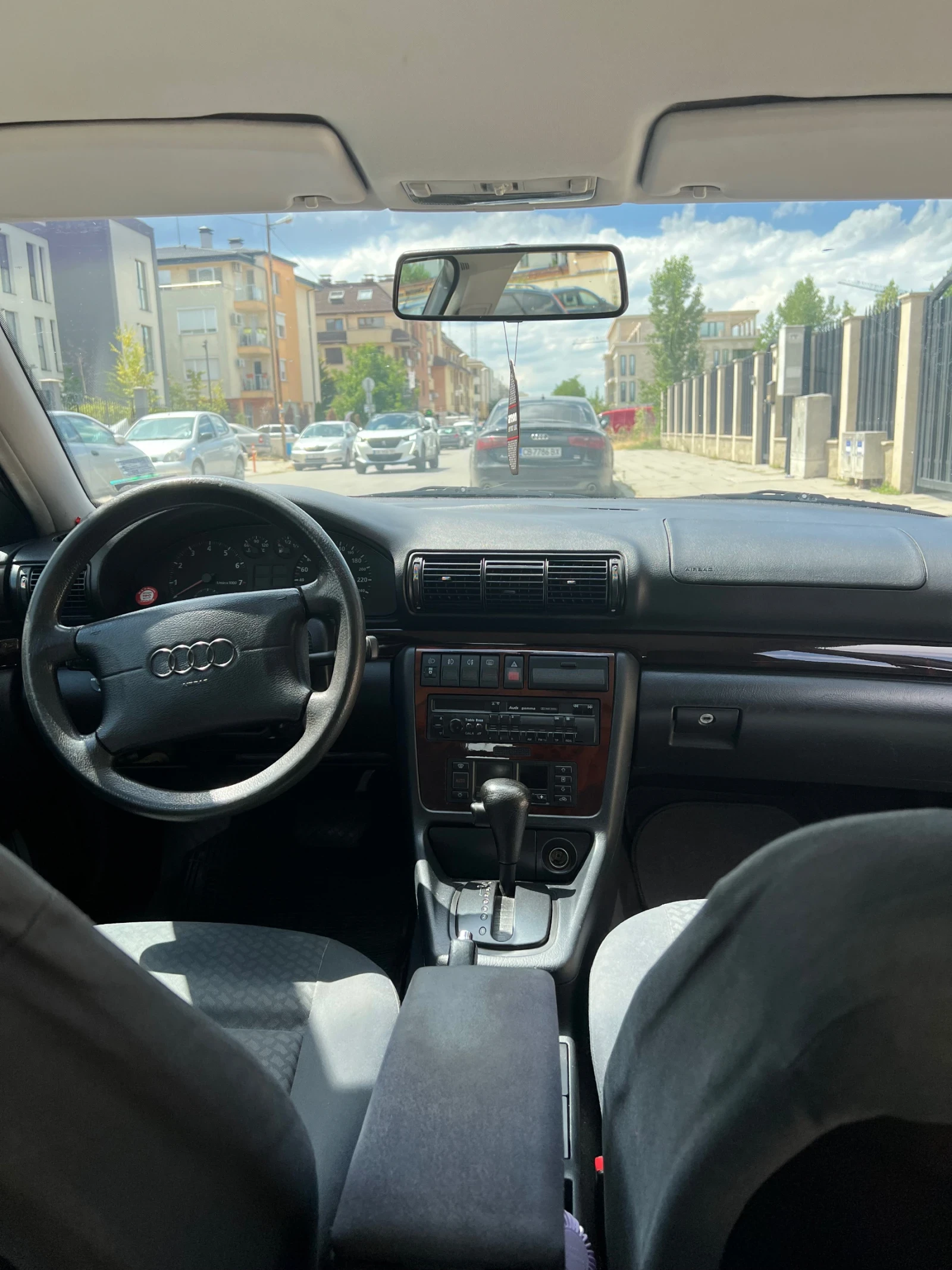 Audi A4  - изображение 2