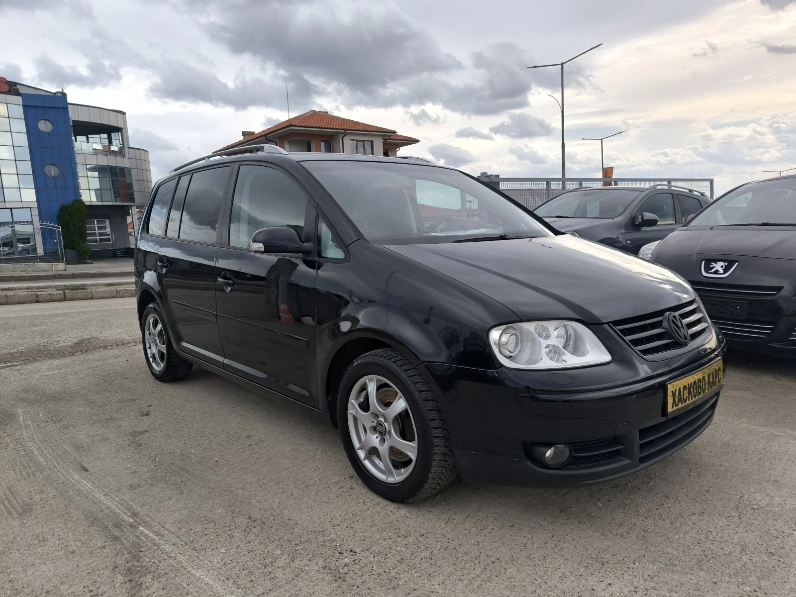 VW Touran 2.0TD Automatic 170kc - изображение 3