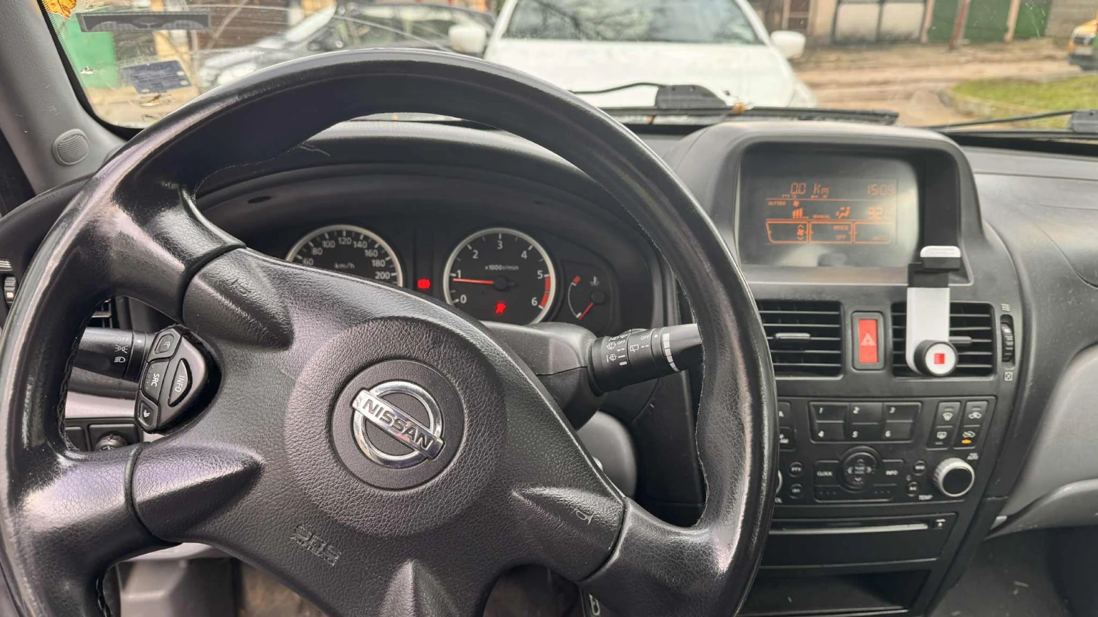 Nissan Almera