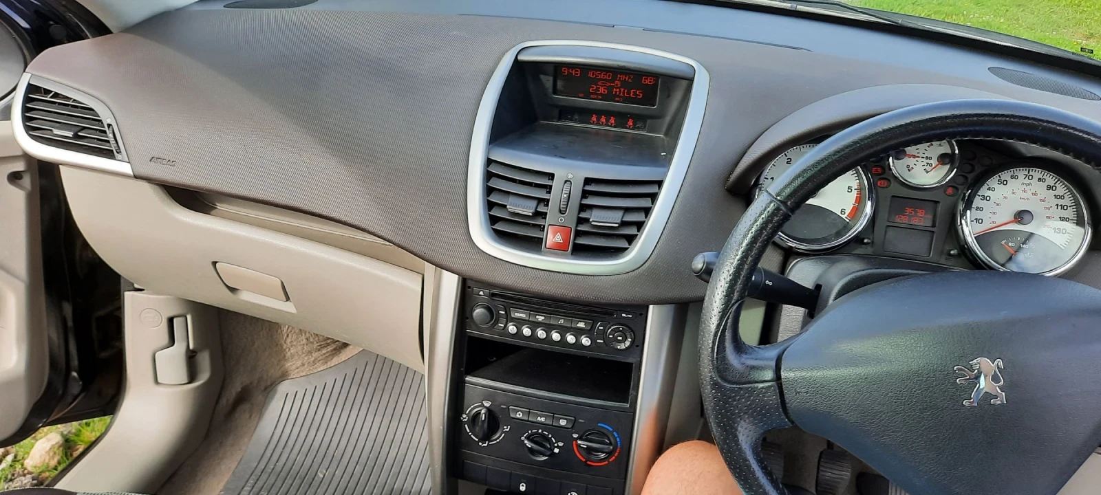 Peugeot 207, снимка 4 - Автомобили и джипове - 53979796