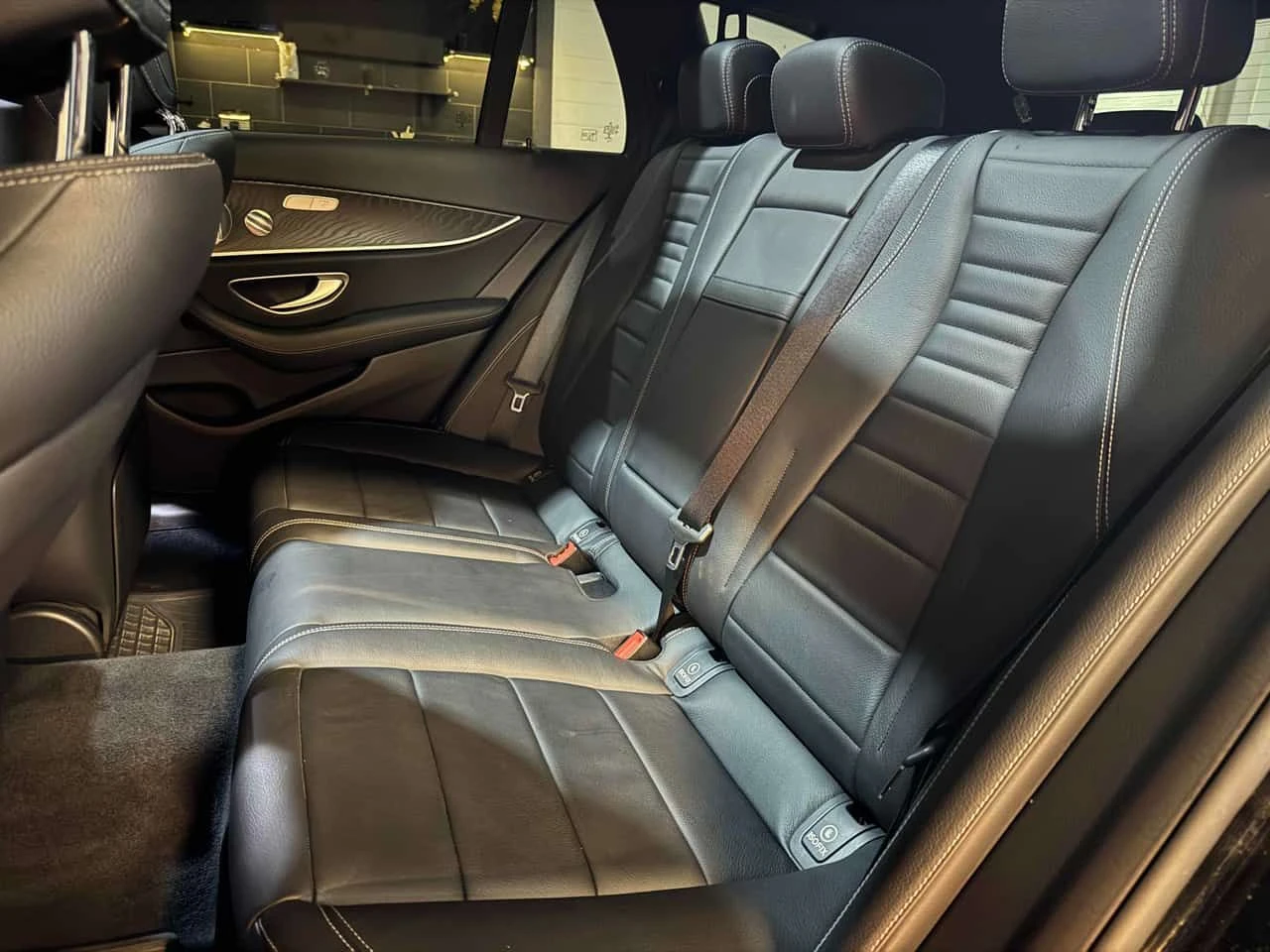 Mercedes-Benz E 450 | DISTRONIC| 360| BURMESTER| ПОДГРЕВ| PANO| 2 КЛЮЧ, снимка 15 - Автомобили и джипове - 54107968