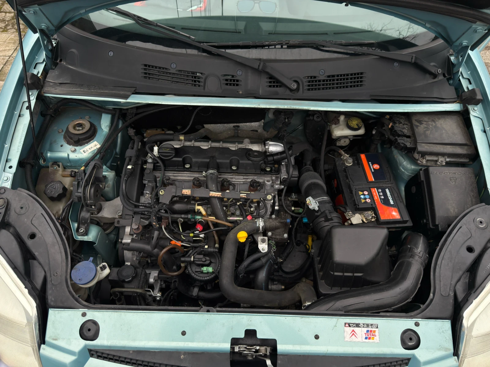 Citroen Berlingo 2.0 HDI, снимка 15 - Автомобили и джипове - 54115122