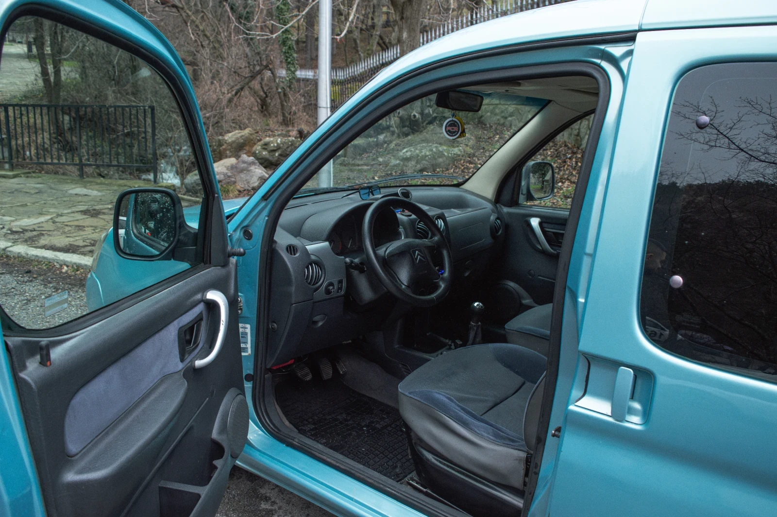Citroen Berlingo 2.0 HDI, снимка 9 - Автомобили и джипове - 54115122