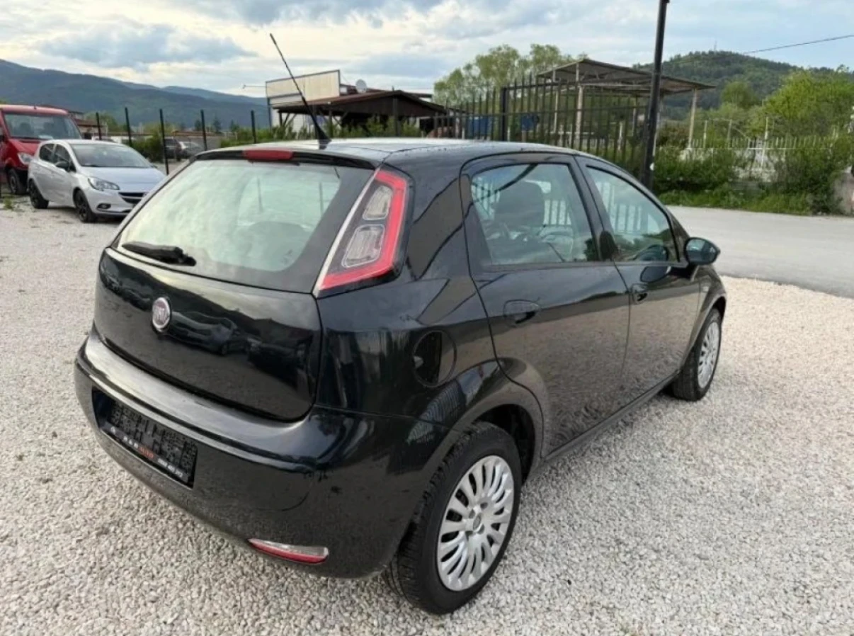 Fiat Punto Grande 1.2 Бензин, снимка 6 - Автомобили и джипове - 54178243