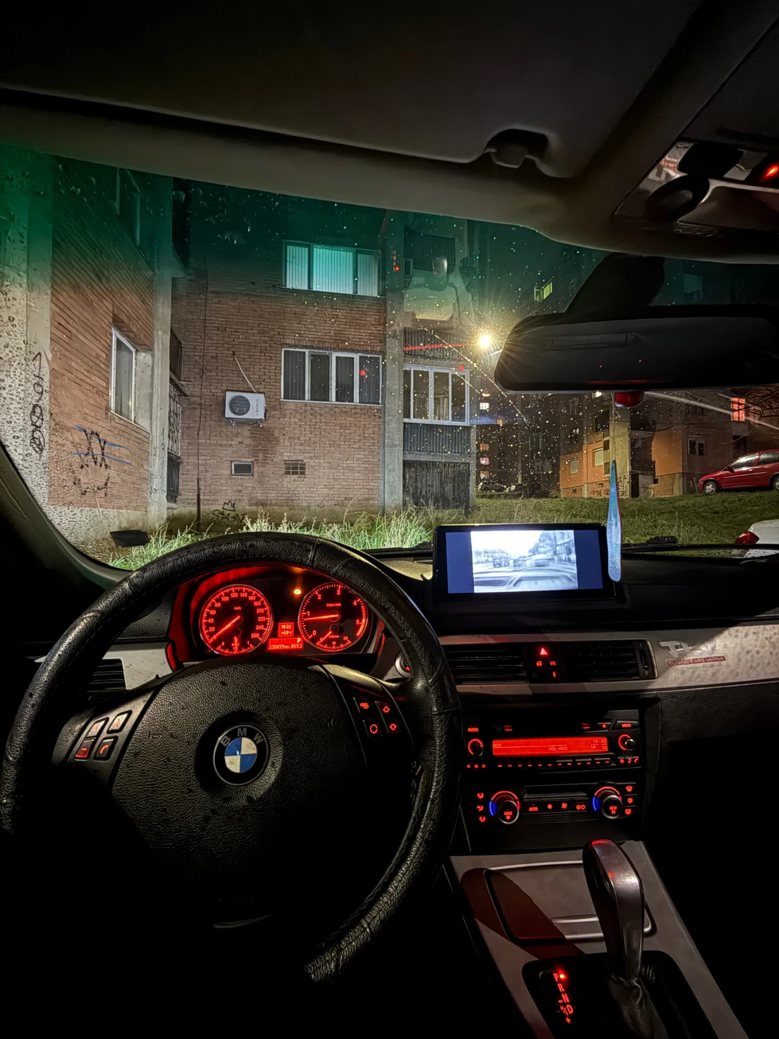 BMW 320, снимка 11 - Автомобили и джипове - 54377005