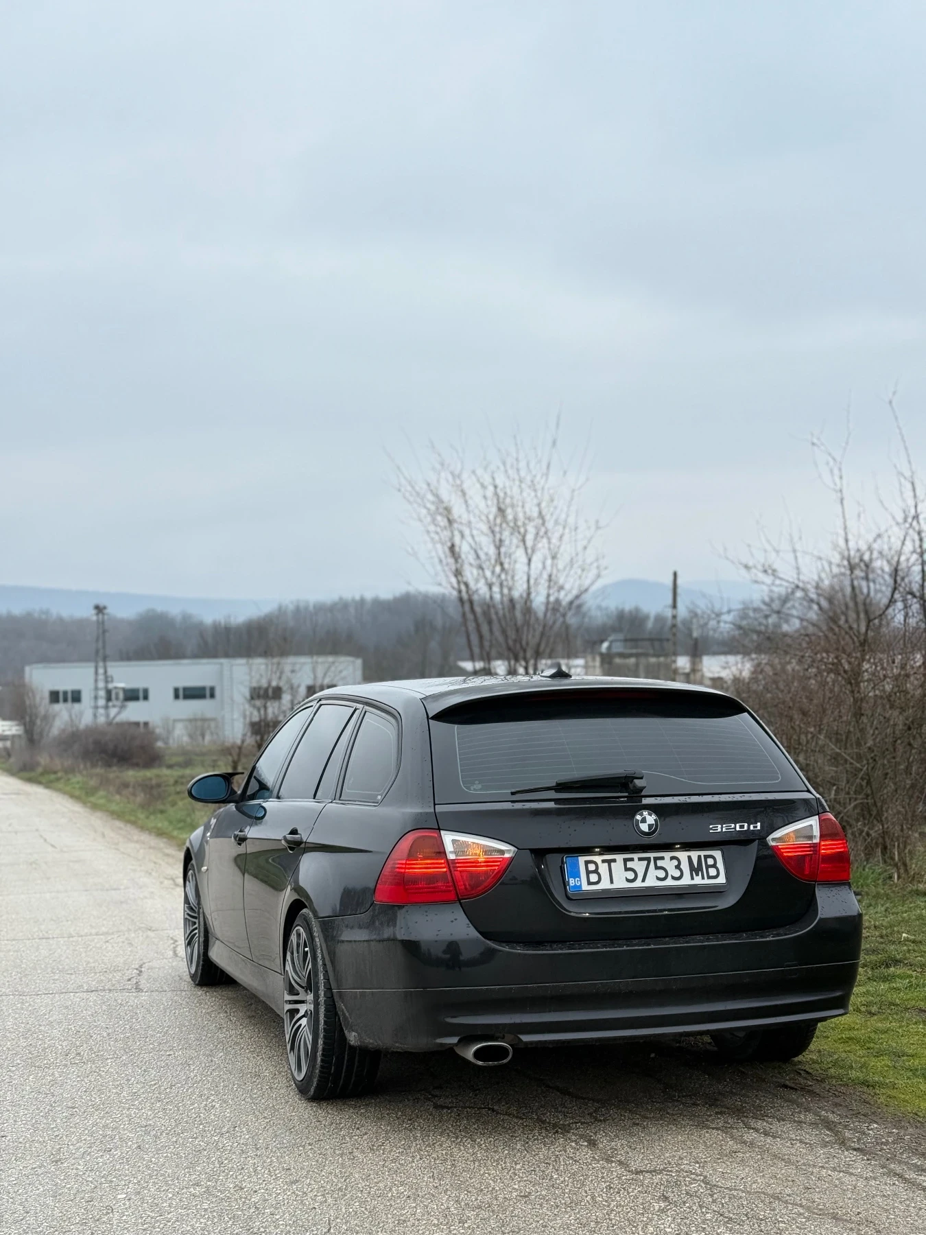 BMW 320, снимка 5 - Автомобили и джипове - 54377005