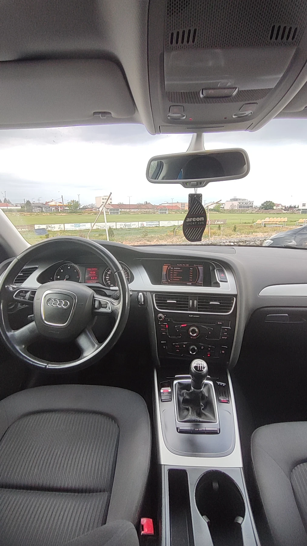 Audi A4 2.0 TDI, снимка 11 - Автомобили и джипове - 54468358