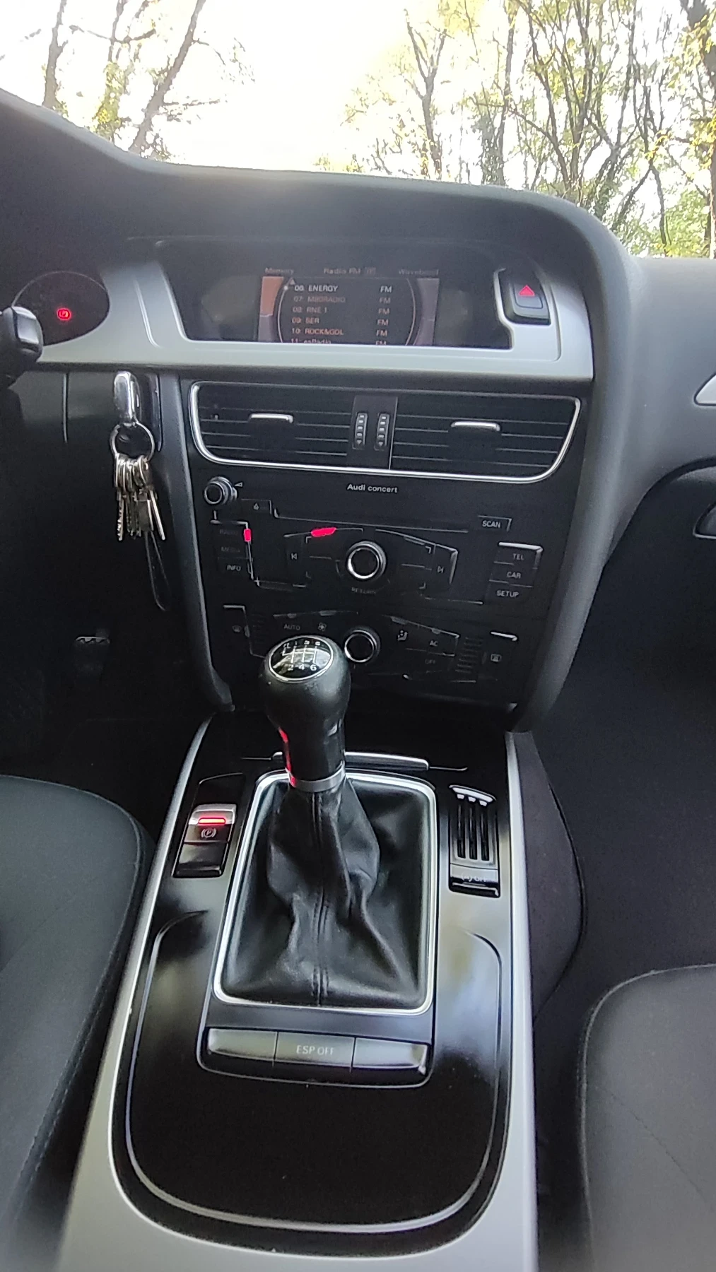 Audi A4 2.0 TDI, снимка 12 - Автомобили и джипове - 54468358