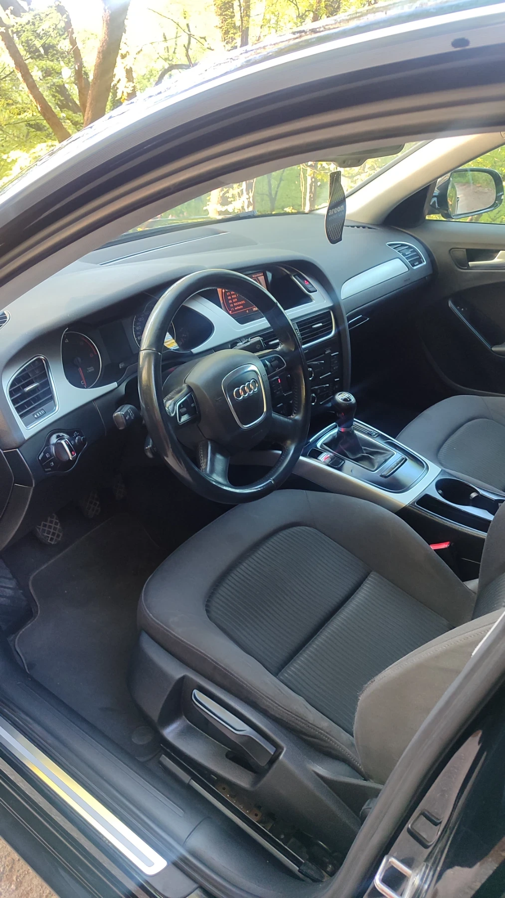 Audi A4 2.0 TDI, снимка 9 - Автомобили и джипове - 54468358