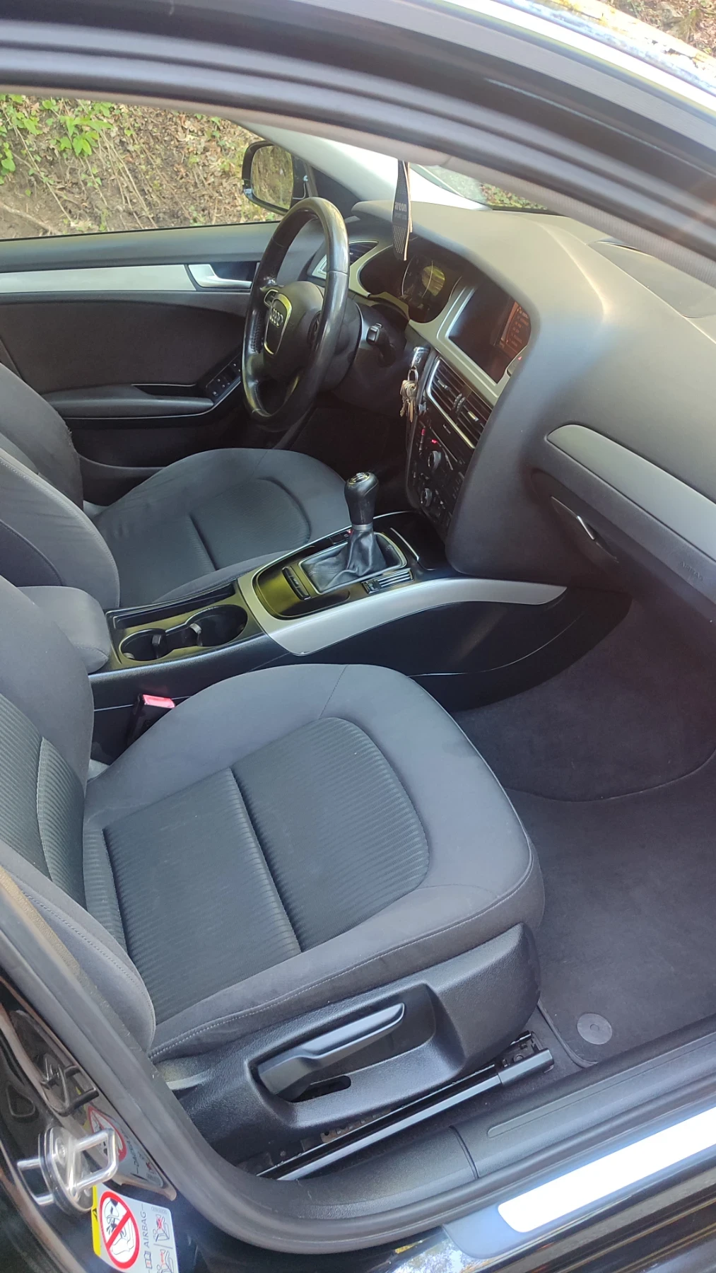 Audi A4 2.0 TDI, снимка 10 - Автомобили и джипове - 54468358