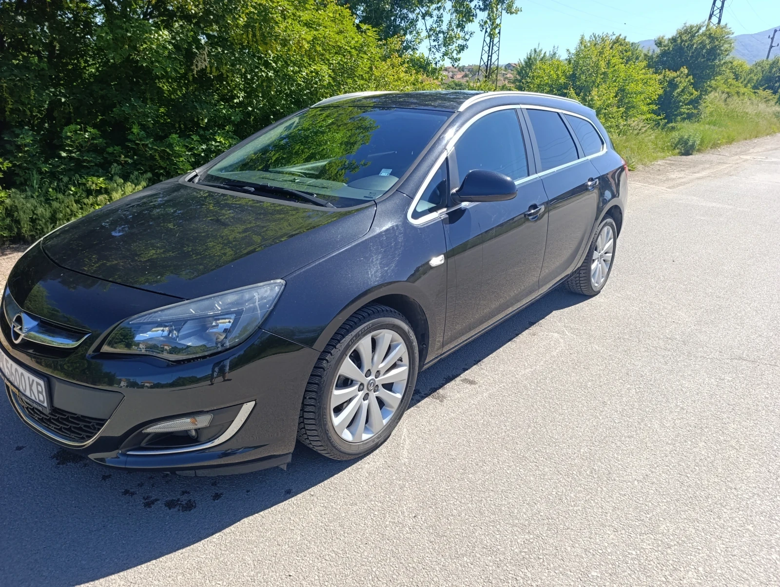 Opel Astra 1.4 Gaz-Benzin, снимка 5 - Автомобили и джипове - 54718146