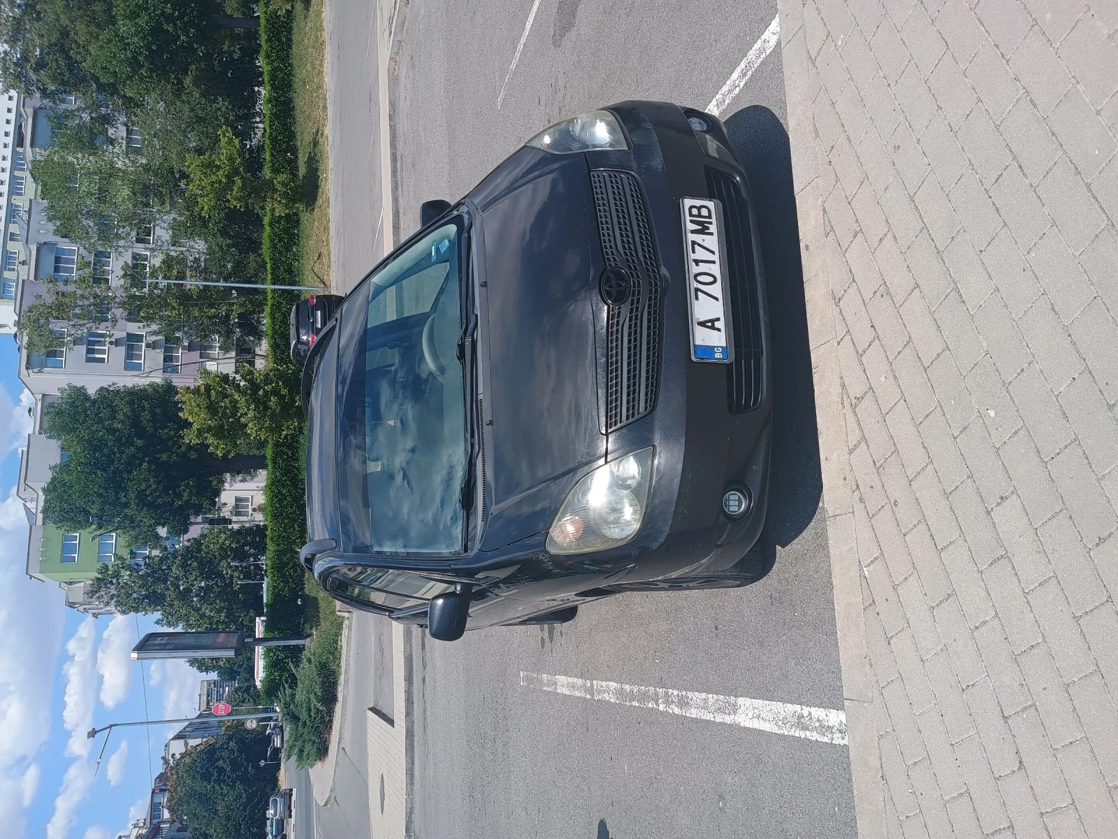 Toyota Corolla verso 2.0 D4D, снимка 2 - Автомобили и джипове - 54723593
