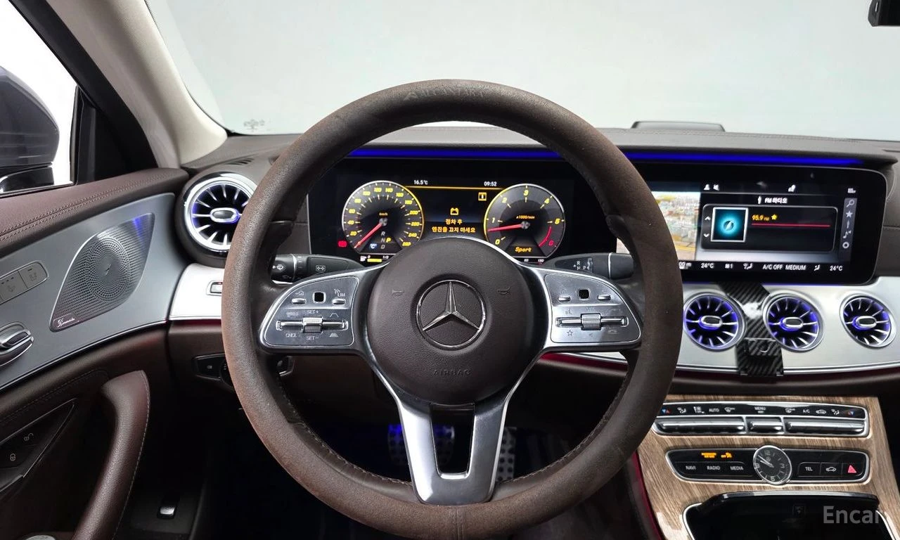 Mercedes-Benz CLS 400 4MATIC* ПОДГРЕВ* ОБДУХВАНЕ* НАВИГАЦИЯ* , снимка 5 - Автомобили и джипове - 54738261