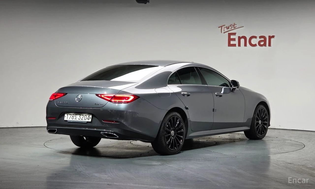 Mercedes-Benz CLS 400 4MATIC* ПОДГРЕВ* ОБДУХВАНЕ* НАВИГАЦИЯ* , снимка 3 - Автомобили и джипове - 54738261
