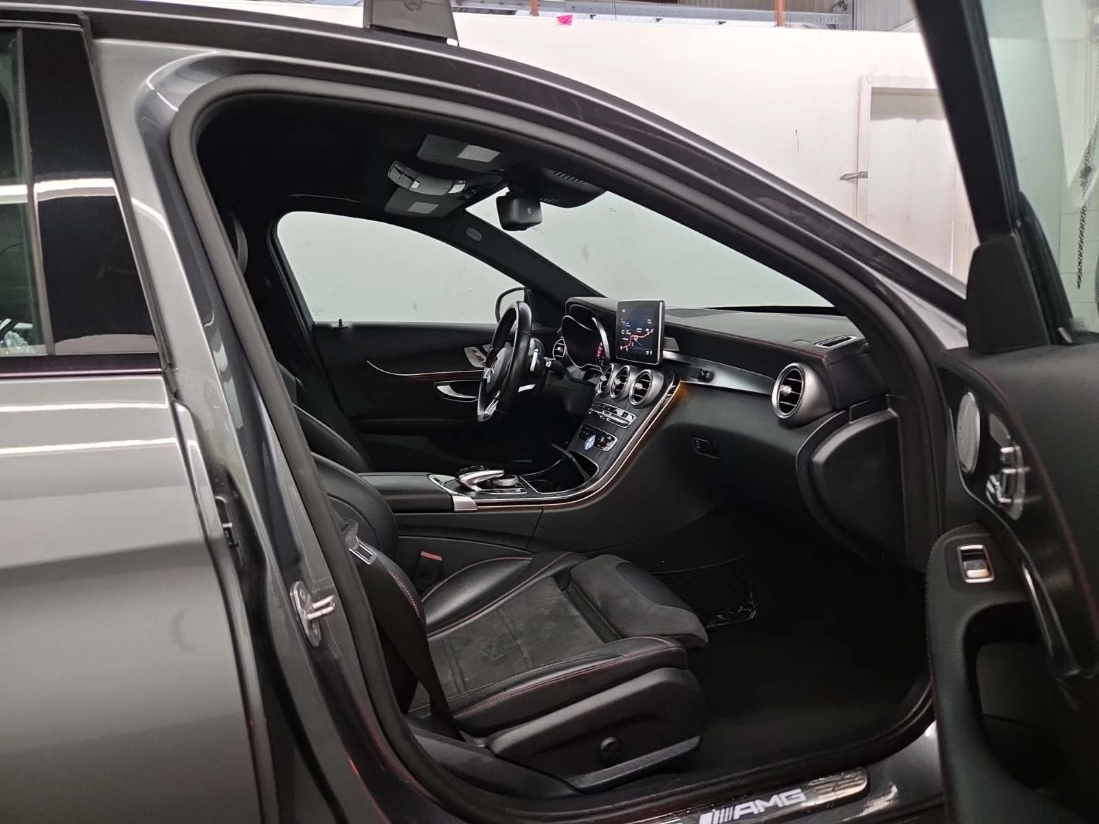 Mercedes-Benz C 43 AMG 360 КАМЕРА * ПАНОРАМА * CARFAX * , снимка 9 - Автомобили и джипове - 54992483