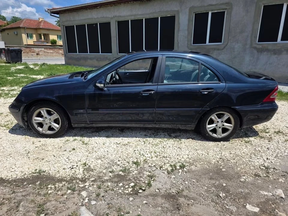 Mercedes-Benz 220, снимка 3 - Автомобили и джипове - 55014774
