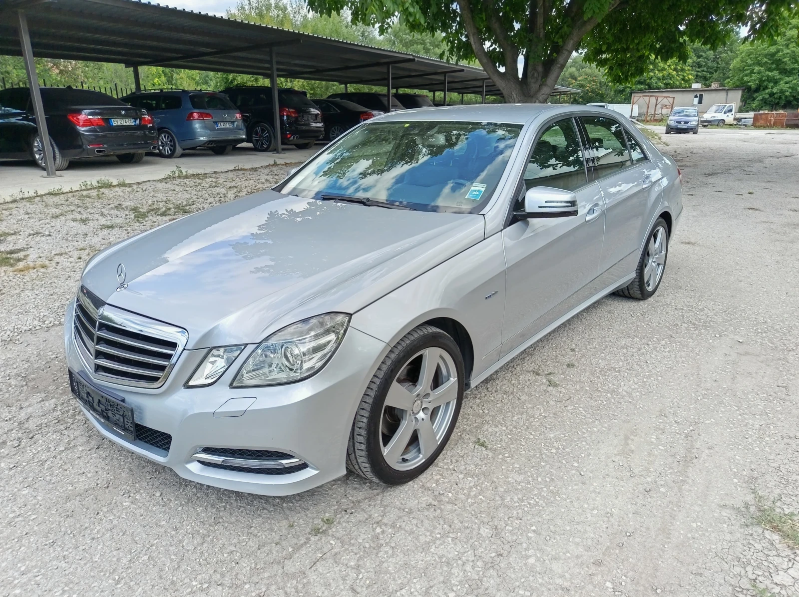 Mercedes-Benz E 220 2.2 CDI AVANTGARDE 7G, снимка 3 - Автомобили и джипове - 55394375